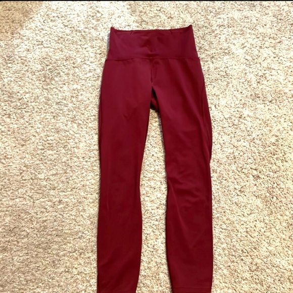 Lululemon train times 7/8 pant, size 4 - Picture 7 of 11